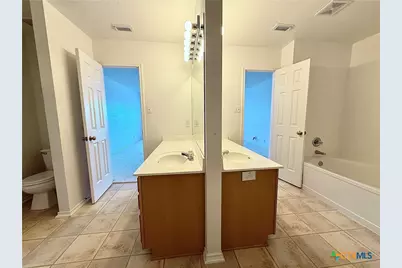 2051 Club Crossing, New Braunfels, TX 78130 - Photo 16