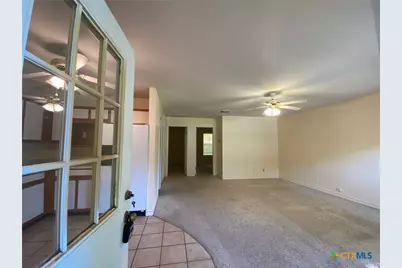 570 Beverly Lane, New Braunfels, TX 78130 - Photo 4