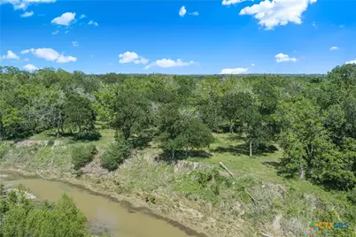 850 Crestview Drive, Cuero, TX 77954 - Photo 4