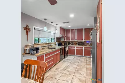 128 Cumberland Gap, Victoria, TX 77904 - Photo 8