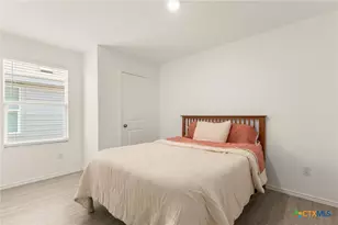 9129 Navarro Vis, Seguin, TX 78155 - Photo 20