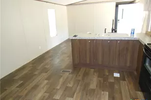 127 Quail Run St, Canyon Lake, TX 78133 - Photo 2