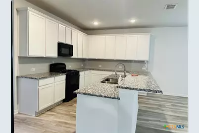 8907 Ladbroke Grove, Converse, TX 78109 - Photo 6