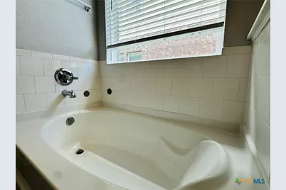 8907 Ladbroke Grove, Converse, TX 78109 - Photo 18