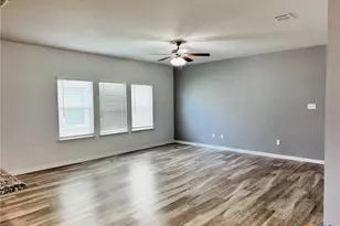 8907 Ladbroke Grove, Converse, TX 78109 - Photo 4