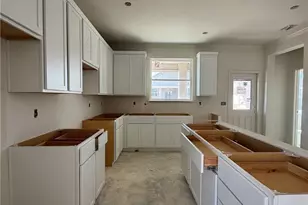 7911 Timber Holw Ln, Temple, TX 76502 - Photo 8