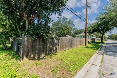 626 Saint Vincent Street, Gonzales, TX 78629 - Photo 36