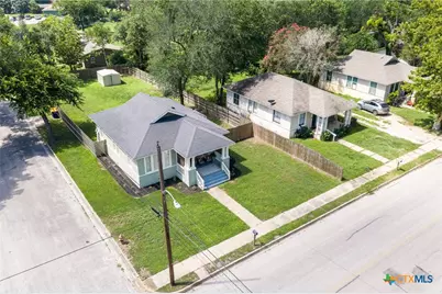 626 Saint Vincent Street, Gonzales, TX 78629 - Photo 2