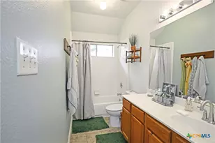 316 Meadow Park, New Braunfels, TX 78130 - Photo 14