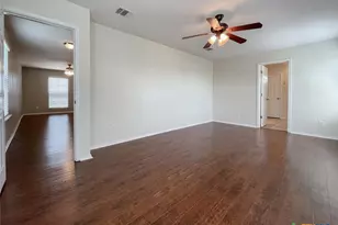 2237 Stoneleigh Dr, New Braunfels, TX 78130 - Photo 14