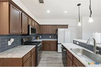 1410 Katie Lynch Drive, Pflugerville, TX 78660 - Photo 10