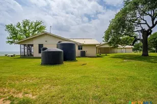 736 W Lakecrest Dr, Other, TX 78607 - Photo 34