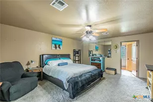 27 S Sherwood Dr, Belton, TX 76513 - Photo 12