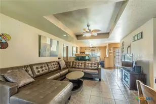 27 S Sherwood Dr, Belton, TX 76513 - Photo 4