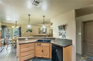 27 S Sherwood Dr, Belton, TX 76513 - Photo 6