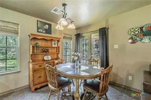 27 S Sherwood Dr, Belton, TX 76513 - Photo 8