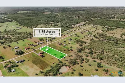 413 West Oaks Drive, Victoria, TX 77905 - Photo 32