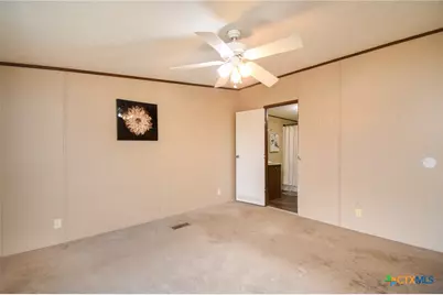 413 West Oaks Drive, Victoria, TX 77905 - Photo 18