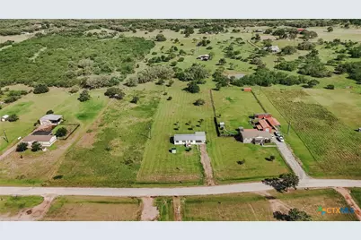 413 West Oaks Drive, Victoria, TX 77905 - Photo 30