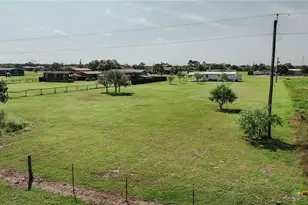 413 W Oaks Dr, Victoria, TX 77905 - Photo 24