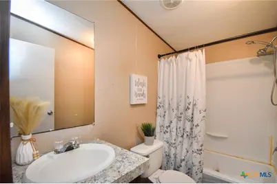413 West Oaks Drive, Victoria, TX 77905 - Photo 16