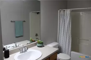 415 E 4th Ave, Belton, TX 76513 - Photo 22