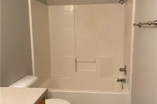 415 E 4th Ave, Belton, TX 76513 - Photo 18