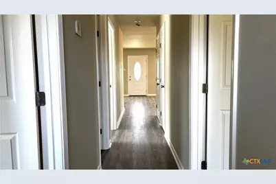 808 E 6th Street, Nixon, TX 78140 - Photo 12