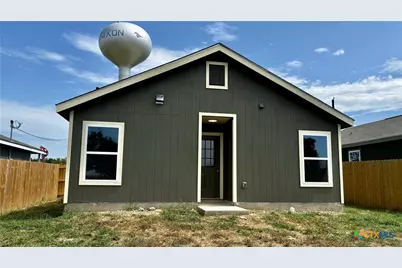 808 E 6th Street, Nixon, TX 78140 - Photo 28