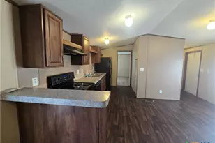 1911 Wald Rd, New Braunfels, TX 78132 - Photo 6