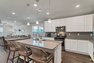 1711 Stone House, New Braunfels, TX 78132 - Photo 2