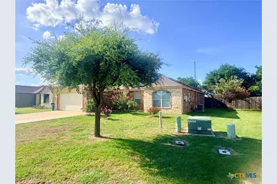 322 Hamilton Court, Belton, TX 76513 - Photo 4