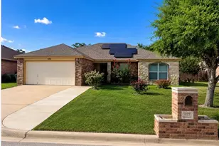 322 Hamilton Ct, Belton, TX 76513 - Photo 1