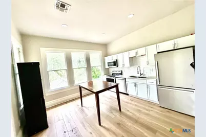 405 E Commercial Street #2, Victoria, TX 77901 - Photo 6