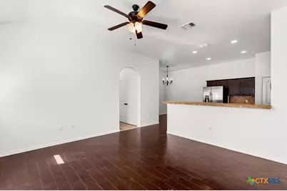586 Creekside Circle, New Braunfels, TX 78130 - Photo 2