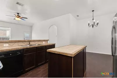 586 Creekside Circle, New Braunfels, TX 78130 - Photo 8