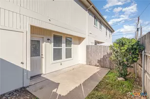 2215 Dry Creek Dr, Round Rock, TX 78681 - Photo 14