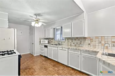 101-A Maplewood Drive #20, Victoria, TX 77901 - Photo 8