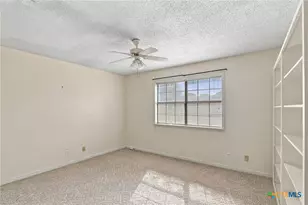 101 A Maplewood Dr, Victoria, TX 77901 - Photo 16