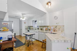 101 A Maplewood Dr, Victoria, TX 77901 - Photo 14