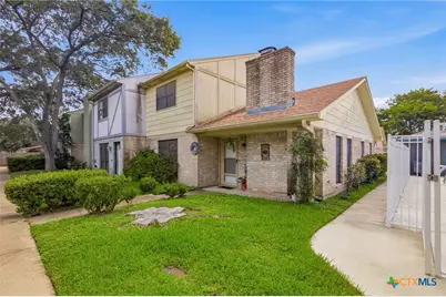 101-A Maplewood Drive #20, Victoria, TX 77901 - Photo 2