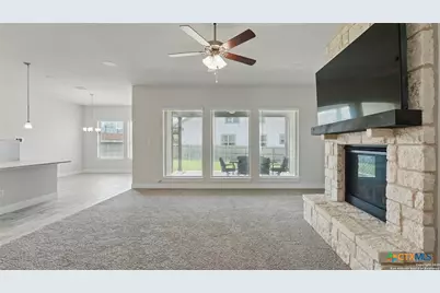 1606 Folk Victorian, New Braunfels, TX 78132 - Photo 6