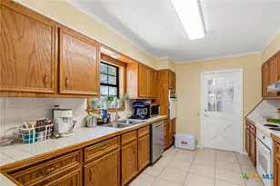 234 Maguey Dr, Victoria, TX 77905 - Photo 14