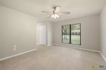 1101 E Avenue O, Belton, TX 76513 - Photo 10