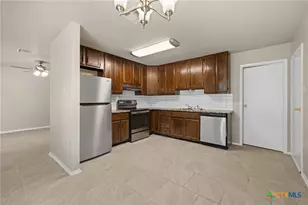 1101 E Avenue O, Belton, TX 76513 - Photo 12