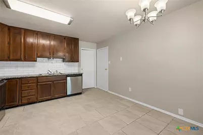 1101 E Avenue O, Belton, TX 76513 - Photo 12