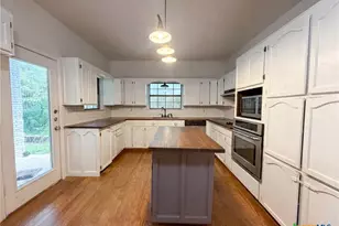 3504 Victorian Dr, Temple, TX 76502 - Photo 2