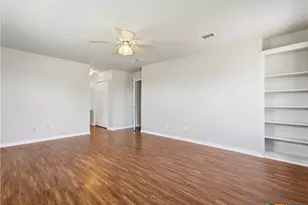 913 Ridge Dr, San Marcos, TX 78666 - Photo 14
