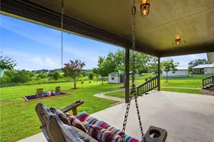 913 Ridge Dr, San Marcos, TX 78666 - Photo 4