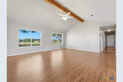 913 Ridge Drive, San Marcos, TX 78666 - Photo 6